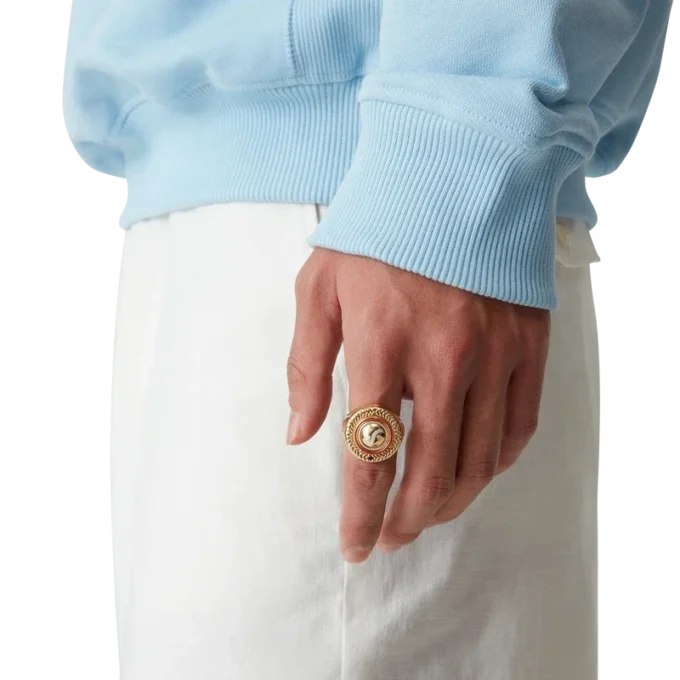 Anello con medaglione sportivo