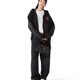 Berretto decorato con cristalli in stile gotico