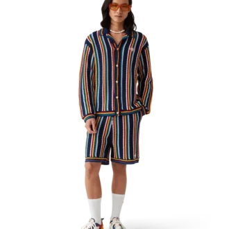 Camicia a righe lavorata all’uncinetto