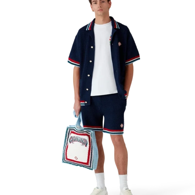 Camicia Gothic all’uncinetto