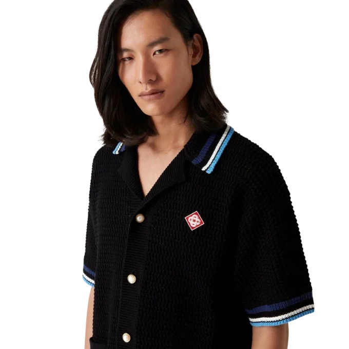 Camicia Gothic all’uncinetto