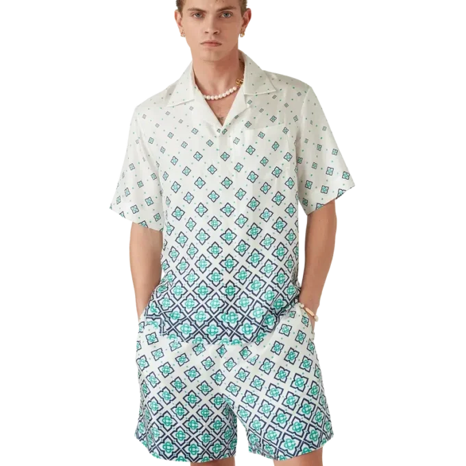 Camicia in seta a maniche corte con monogramma sfumato in stile pantaloncini