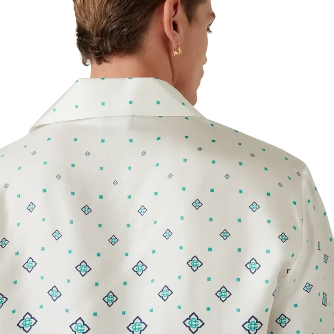 Camicia in seta a maniche corte con monogramma sfumato in stile pantaloncini
