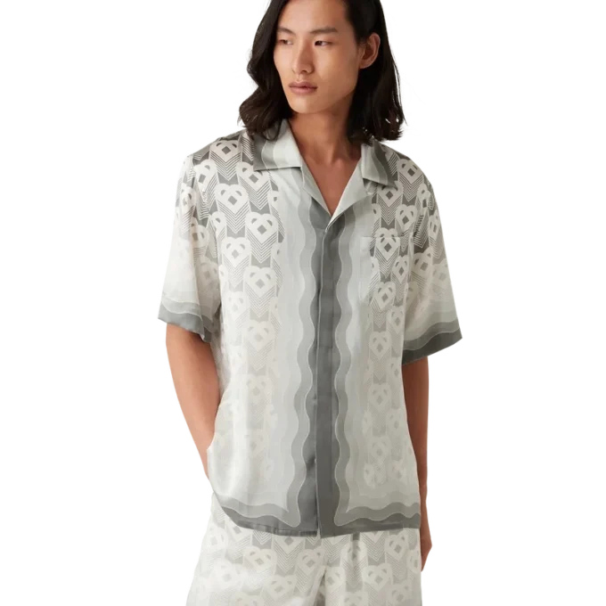 Camicia in seta con monogramma a cuori sfumati