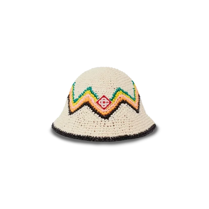 Cappello all’uncinetto in rafia