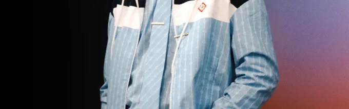 Jeans in denim effetto graffito