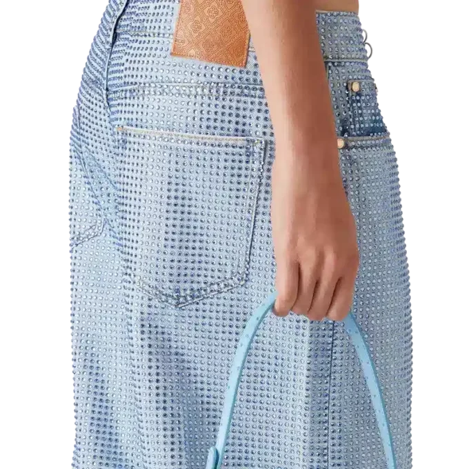 Jeans con decorazioni in cristallo Jeans con decorazioni in cristallo