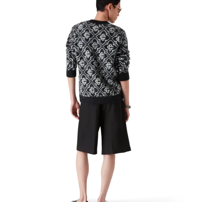 Maglione in mohair con monogramma