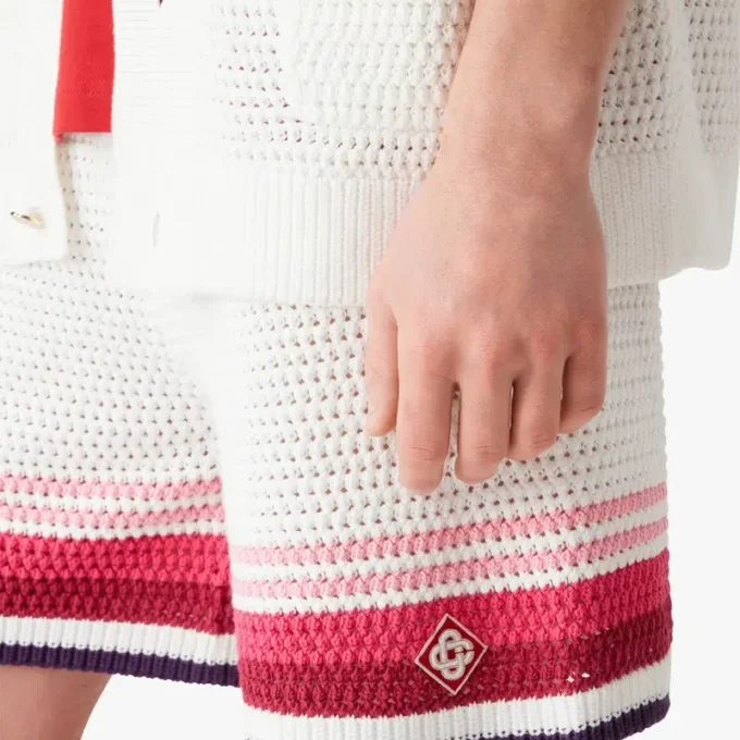 Pantaloncini bianchi all’uncinetto