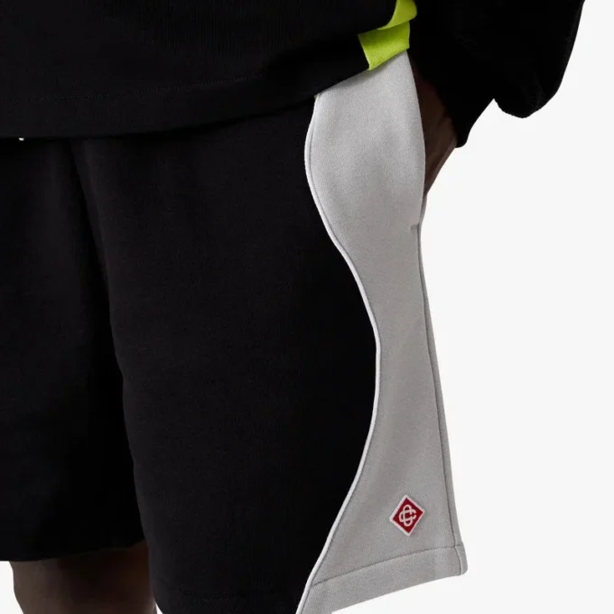 Pantaloncini in felpa con blocchi di colore