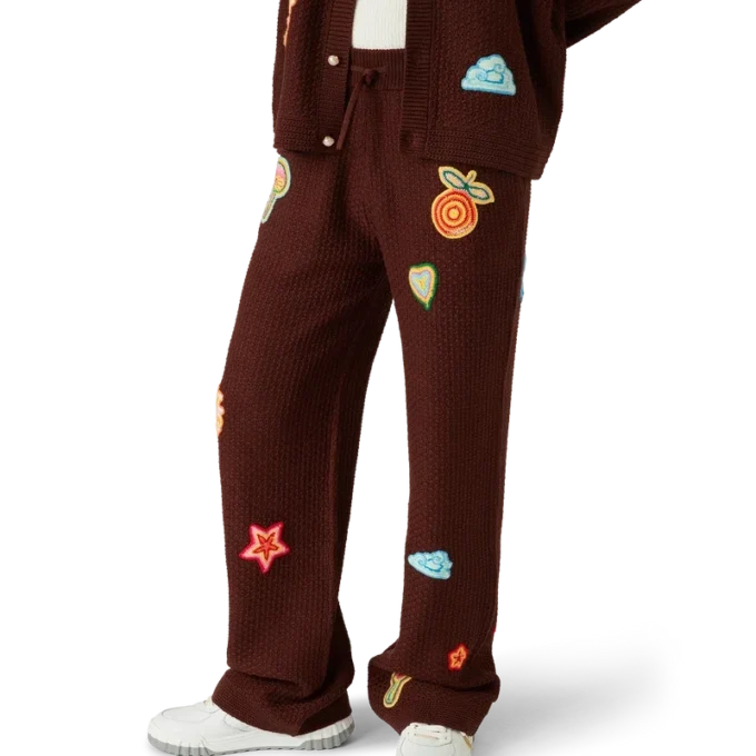 Pantaloni all’uncinetto con motivi