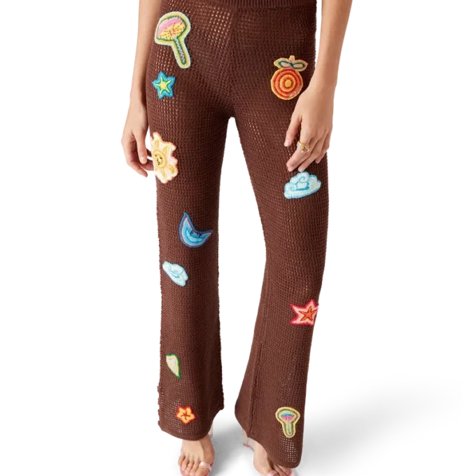 Pantaloni all’uncinetto con motivi