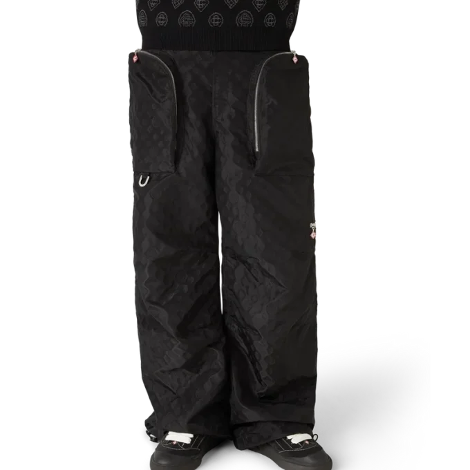 Pantaloni cargo in nylon jacquard