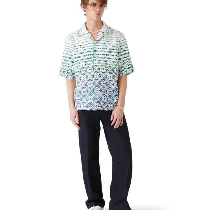 Pantaloni chino dal taglio morbido