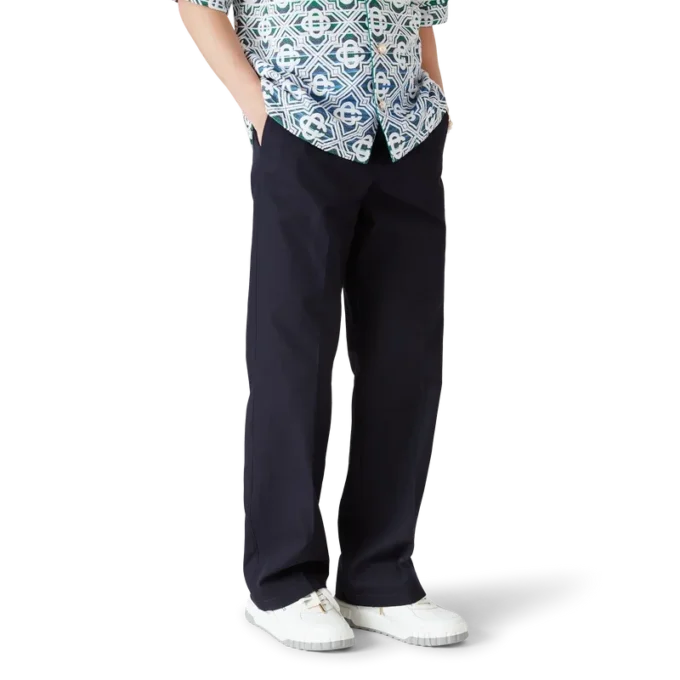 Pantaloni chino dal taglio morbido