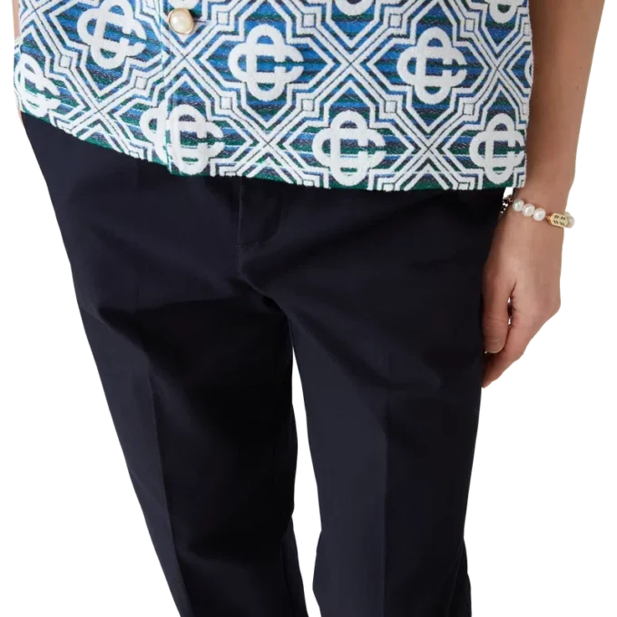 Pantaloni chino dal taglio morbido