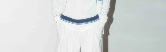 Pantaloncini da ginnastica in rete a righe bianche e blu