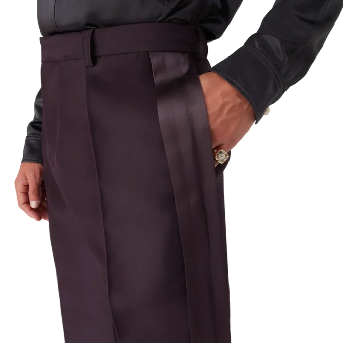 Pantaloni su misura in misto lana e seta con striscia laterale