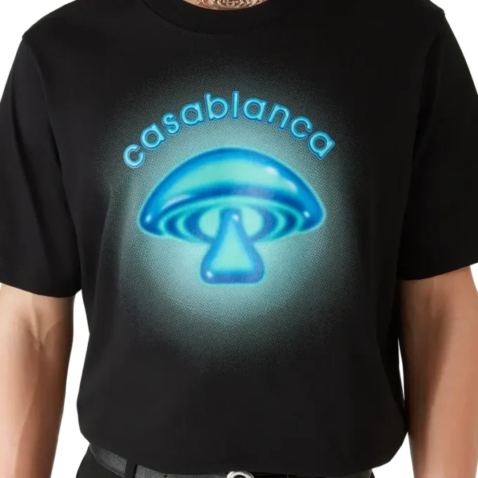 T-shirt a maniche corte con logo fungo aerografato