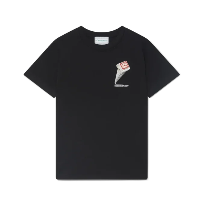 T-shirt Leaning Column